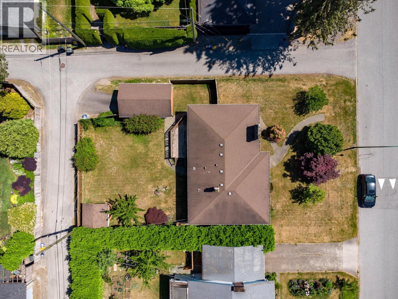 7864 Langley Street, Burnaby, British Columbia V3N 3Z8 - Photo 6 - R3139426