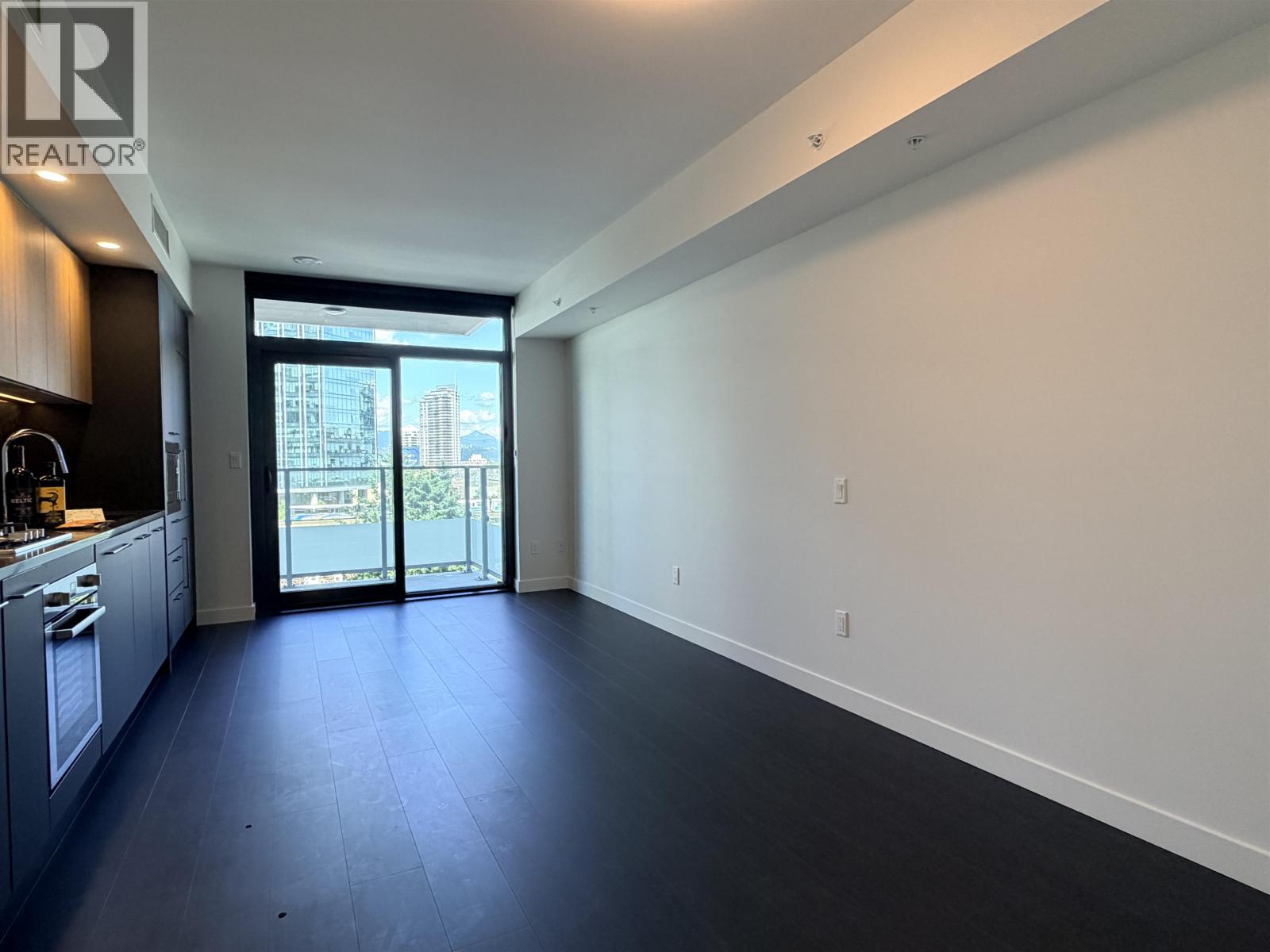 6608 Sussex Avenue, Burnaby, British Columbia  V5H 3B1 - Photo 9 - R3139470