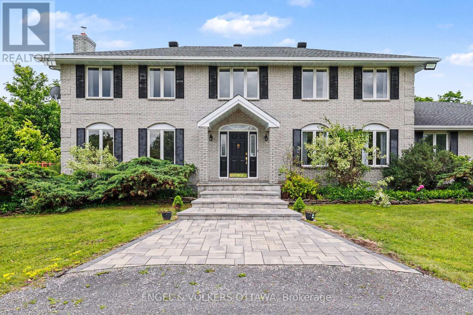 2025 Sixth Line Road N, Ottawa, Ontario  K0A 1T0 - Photo 2 - X13483888