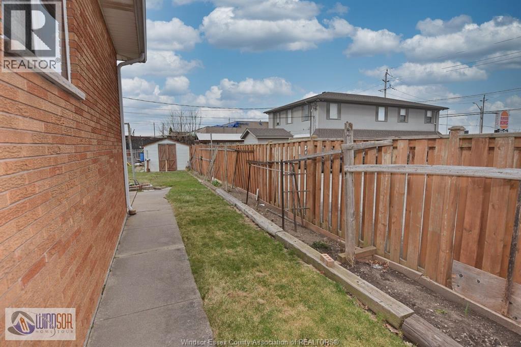 1435 St. Clair Avenue, Windsor, Ontario  N9B 3K7 - Photo 13 - 26015088