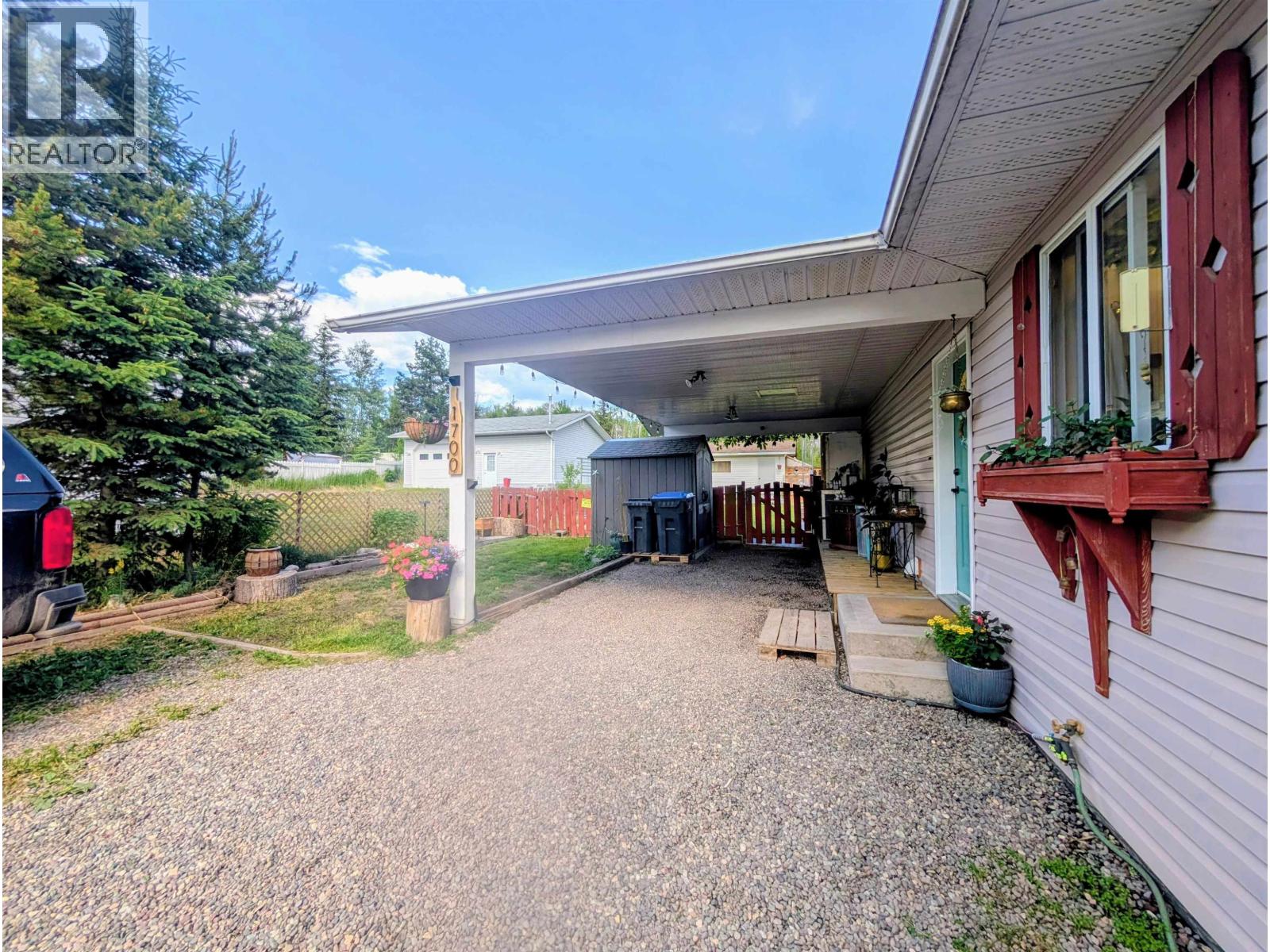 1700 Telegraph Street, Telkwa, British Columbia  V0J 2X0 - Photo 3 - R3139199