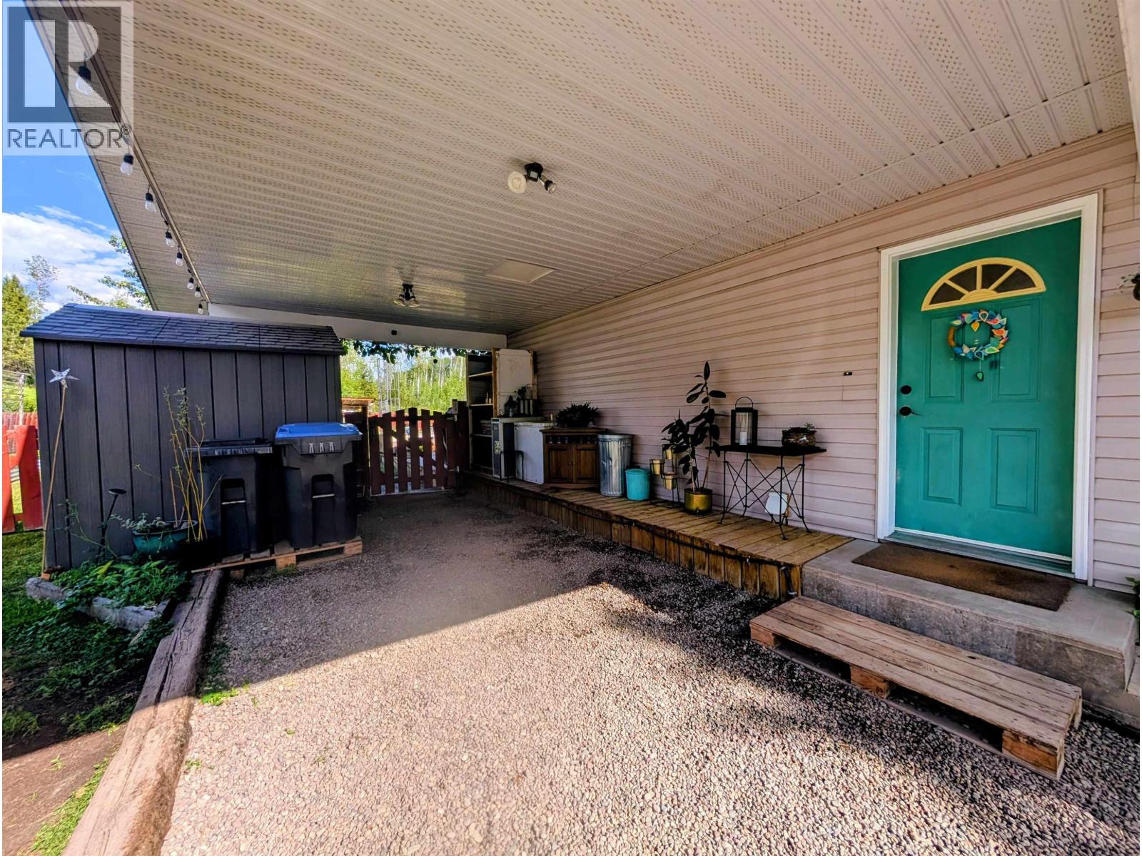1700 Telegraph Street, Telkwa, British Columbia  V0J 2X0 - Photo 4 - R3139199