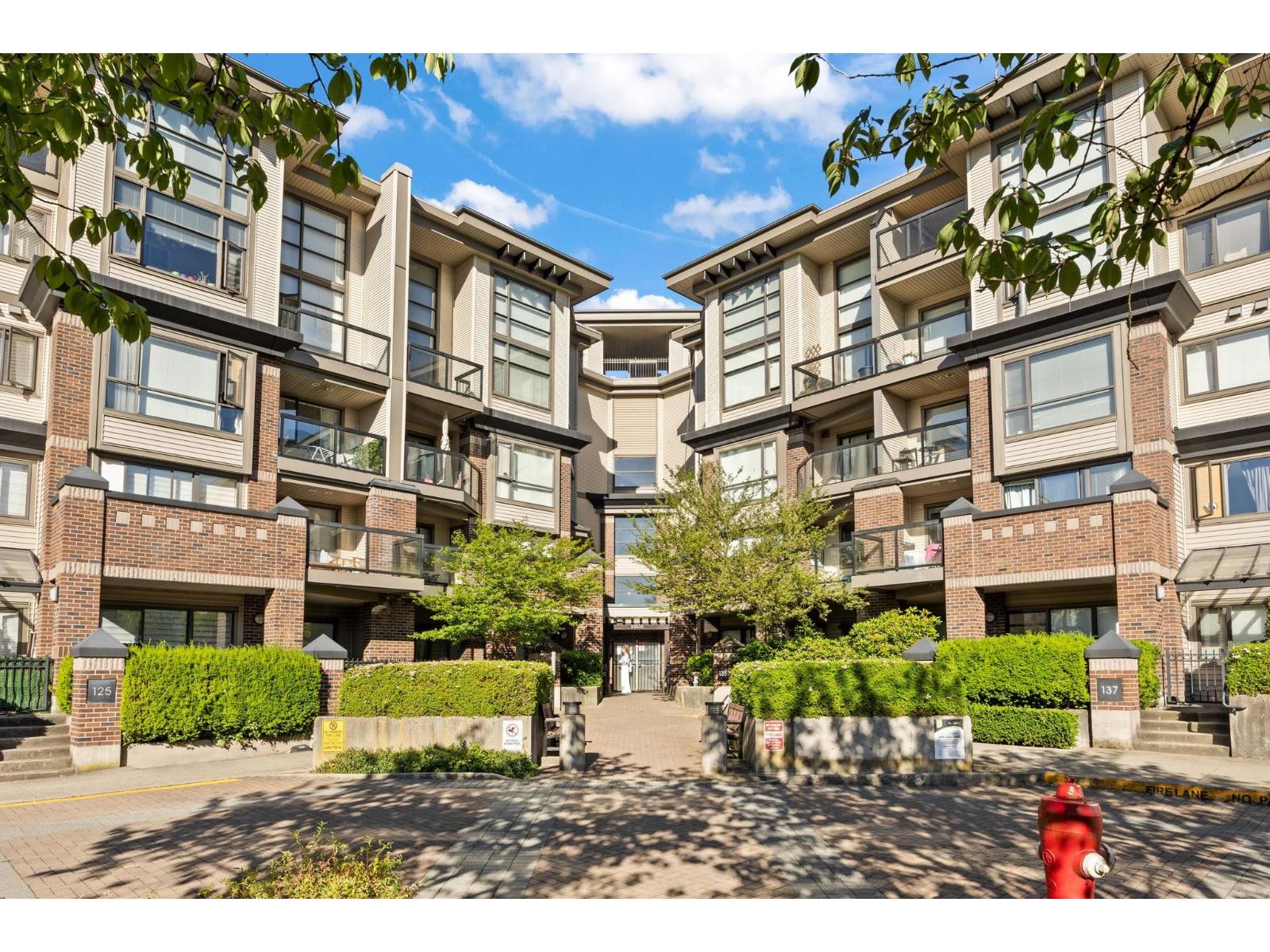 432 10838 CITY PKWY DRIVE, Surrey, British Columbia