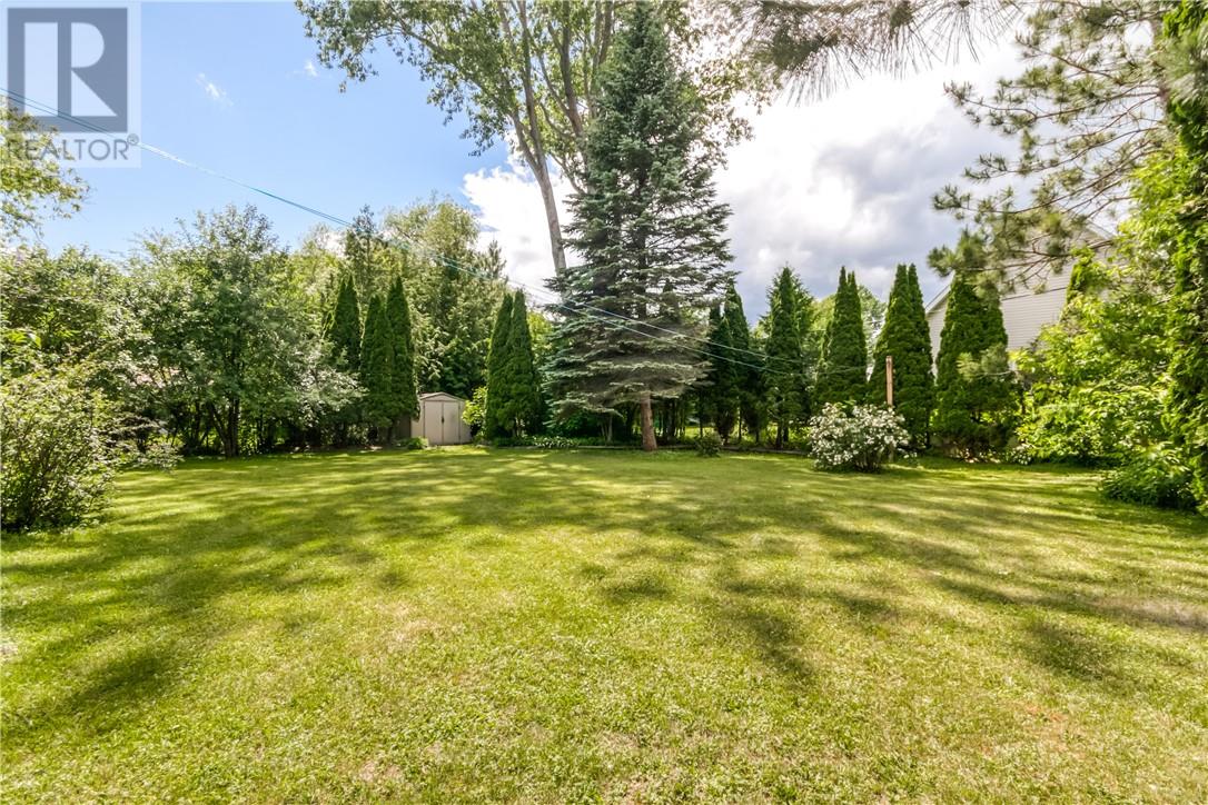 79 S Leo Street, Azilda, Ontario  P0M 1B0 - Photo 29 - 2128789