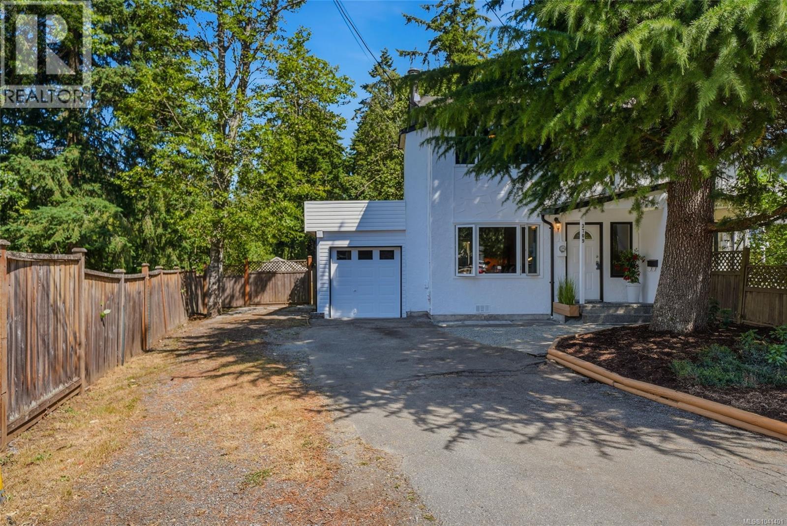 3709 Long Lake Terr, Nanaimo, British Columbia  V9T 2V2 - Photo 2 - 1041401