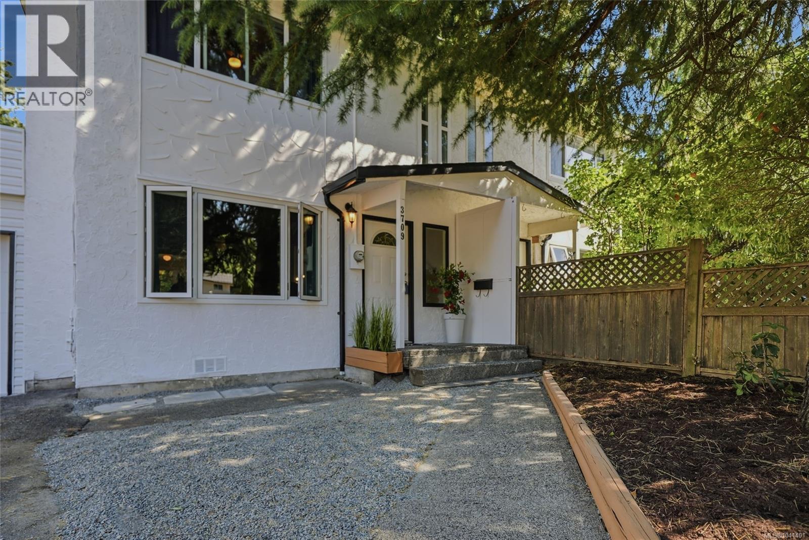 3709 Long Lake Terr, Nanaimo, British Columbia  V9T 2V2 - Photo 4 - 1041401
