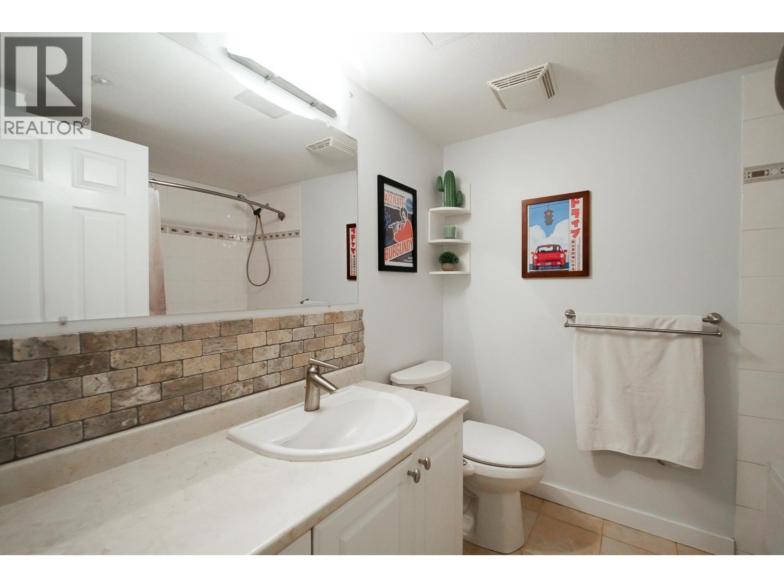 207 3085 Primrose Lane, Coquitlam, British Columbia  V3B 7S3 - Photo 16 - R3138426