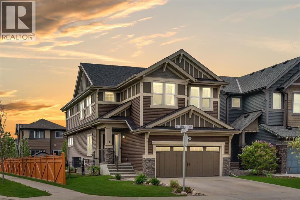 369 CLYDESDALE Way, Cochrane, Alberta