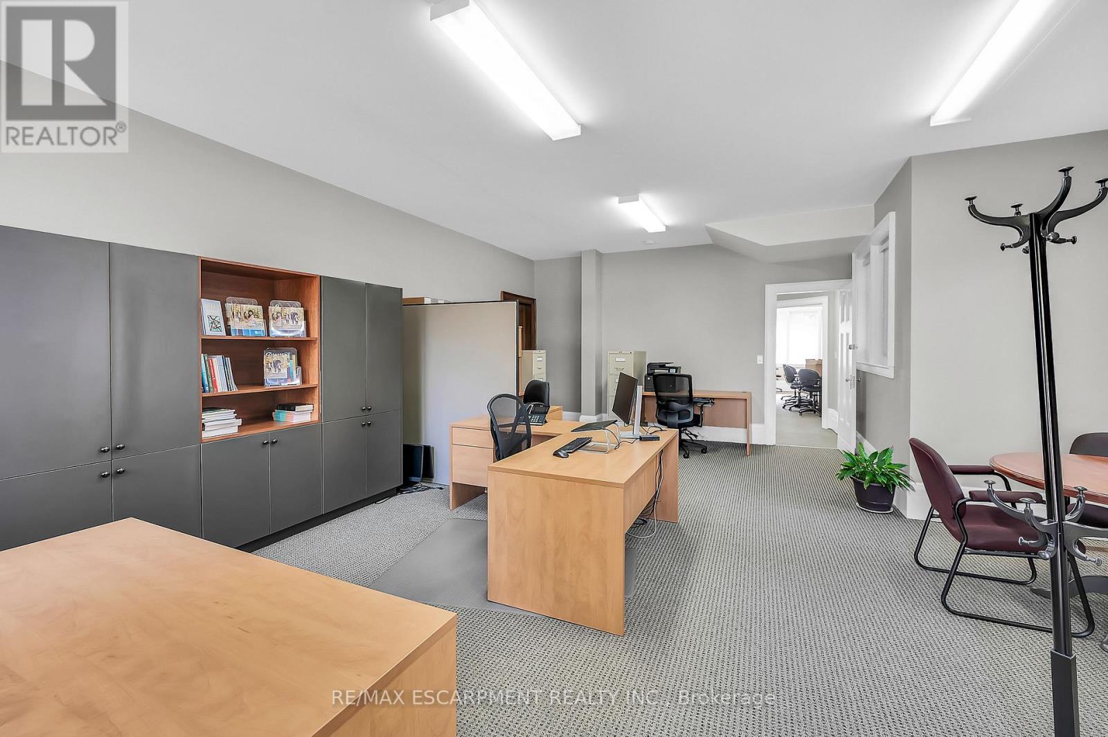 235 Queen Street S, Hamilton, Ontario  L8P 3T1 - Photo 5 - X13484598