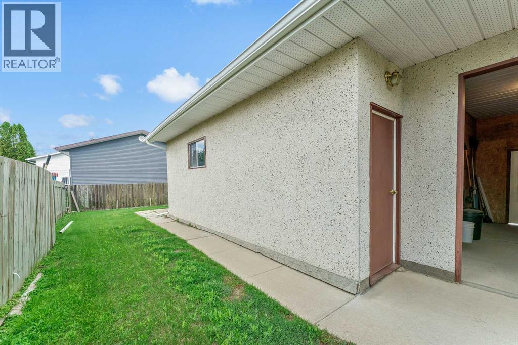 13 Rossland Place Se, Medicine Hat, Alberta  T1B 1Z8 - Photo 43 - A2323649