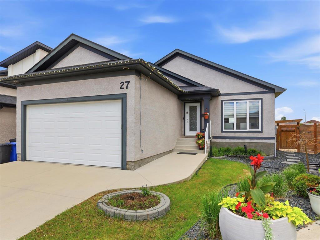 27 Finchfield Court, Winnipeg, Manitoba  R3Y 0V2 - Photo 0 - 202614654