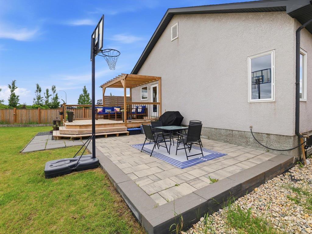 27 Finchfield Court, Winnipeg, Manitoba  R3Y 0V2 - Photo 31 - 202614654