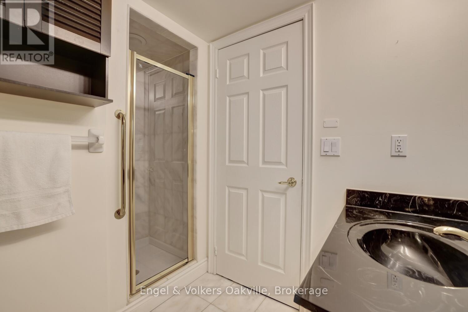 1402 - 442 Maple Avenue, Burlington, Ontario  L7S 2L7 - Photo 22 - W12936268