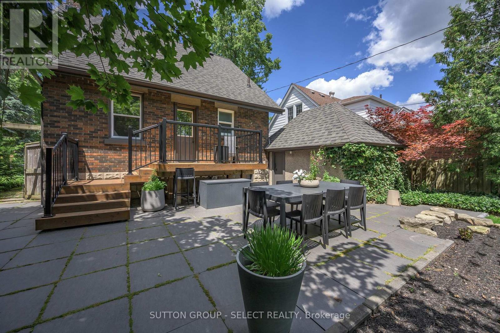 21 Foxbar Road, London South, Ontario  N6C 2A6 - Photo 26 - X13484948