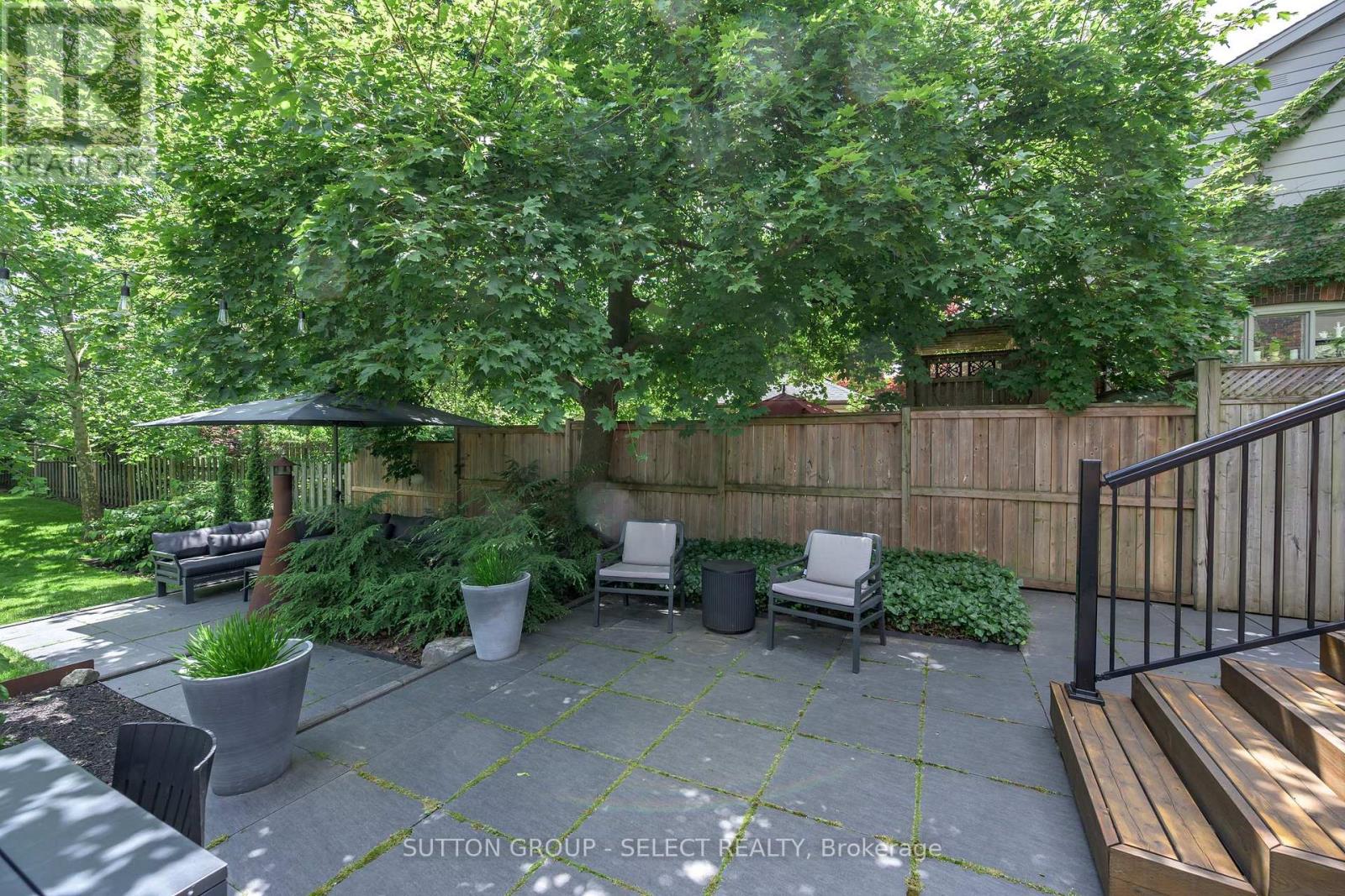 21 Foxbar Road, London South, Ontario  N6C 2A6 - Photo 28 - X13484948