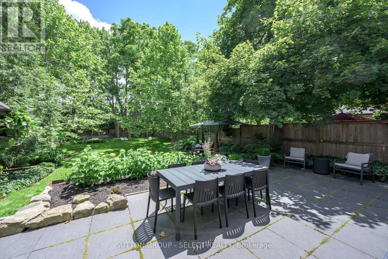 21 Foxbar Road, London South, Ontario  N6C 2A6 - Photo 29 - X13484948