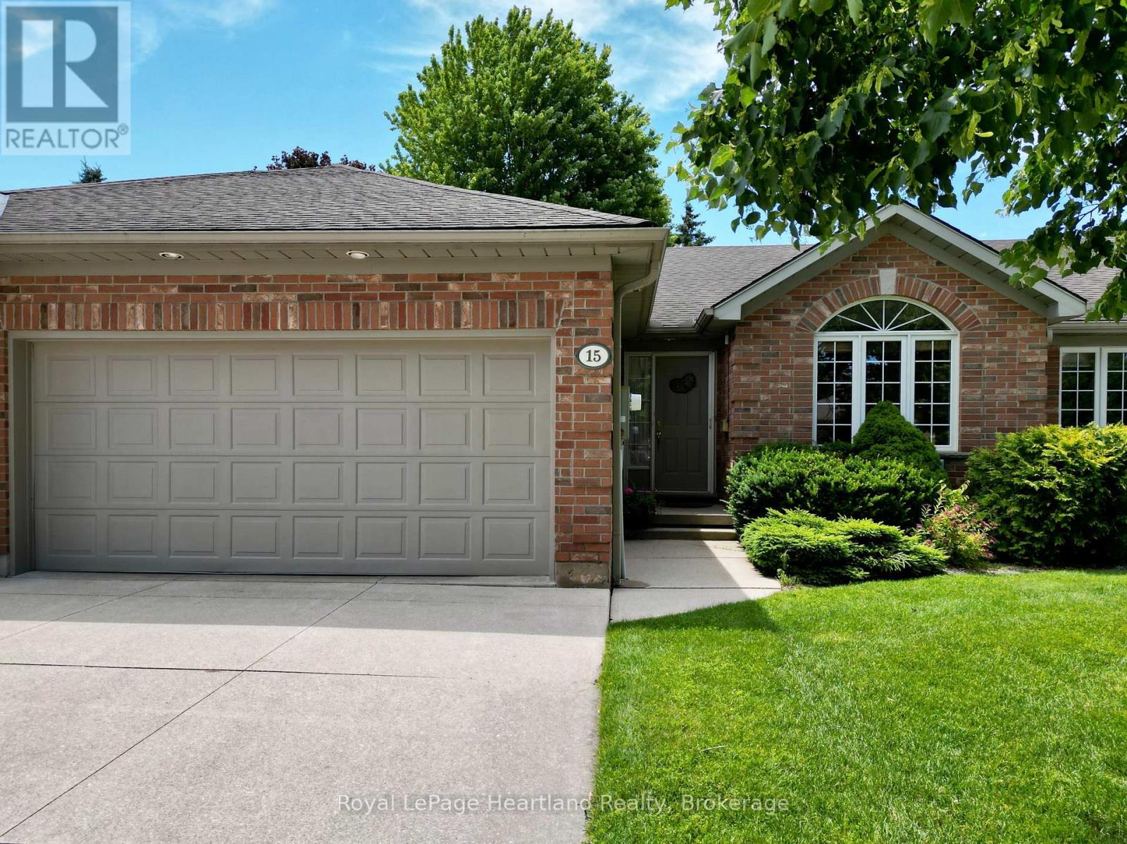 15 Shadow Lane, South Huron, Ontario  N0M 1S1 - Photo 2 - X13484954