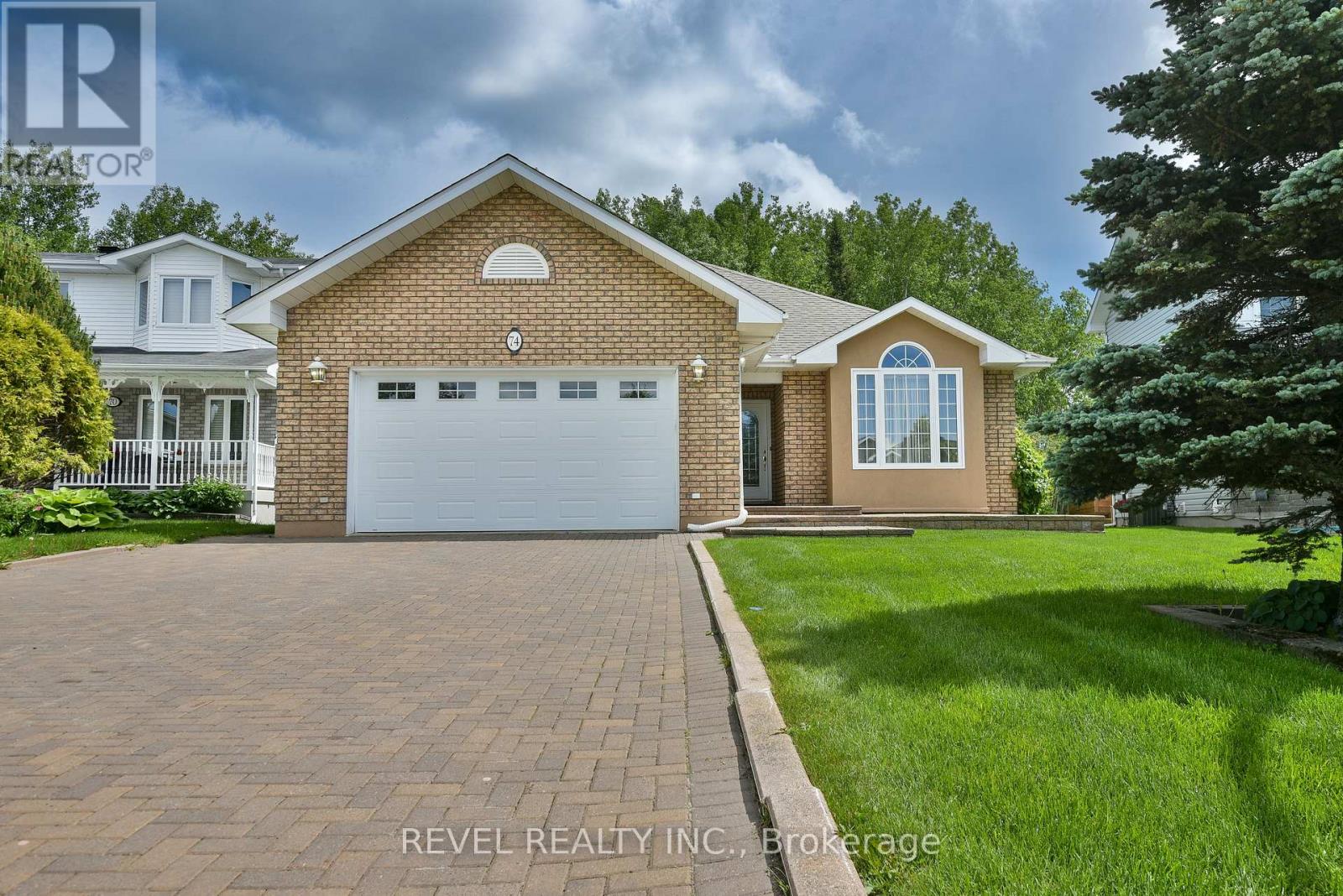 74 MASCIOLI BOULEVARD, Timmins, Ontario
