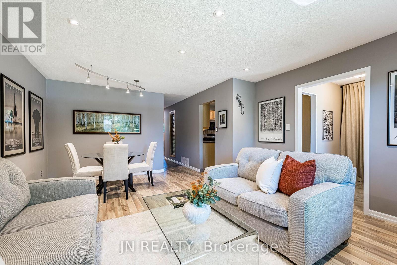 32 Barkwood Court, Brampton, Ontario  L6V 2C3 - Photo 11 - W13483846