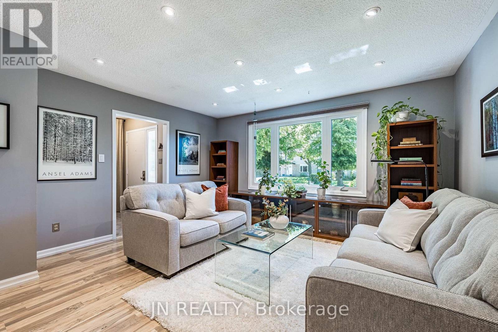 32 Barkwood Court, Brampton, Ontario  L6V 2C3 - Photo 14 - W13483846