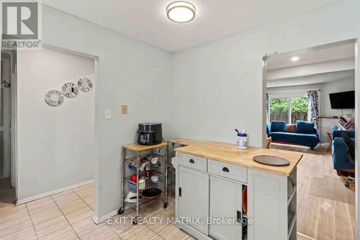 3 - 1661 Heron Road, Ottawa, Ontario  K1V 6A3 - Photo 10 - X13484676
