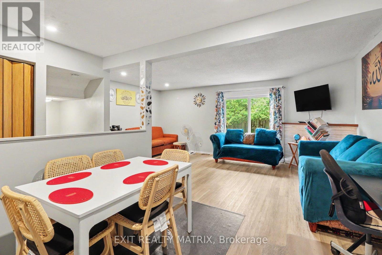 3 - 1661 Heron Road, Ottawa, Ontario  K1V 6A3 - Photo 4 - X13484676