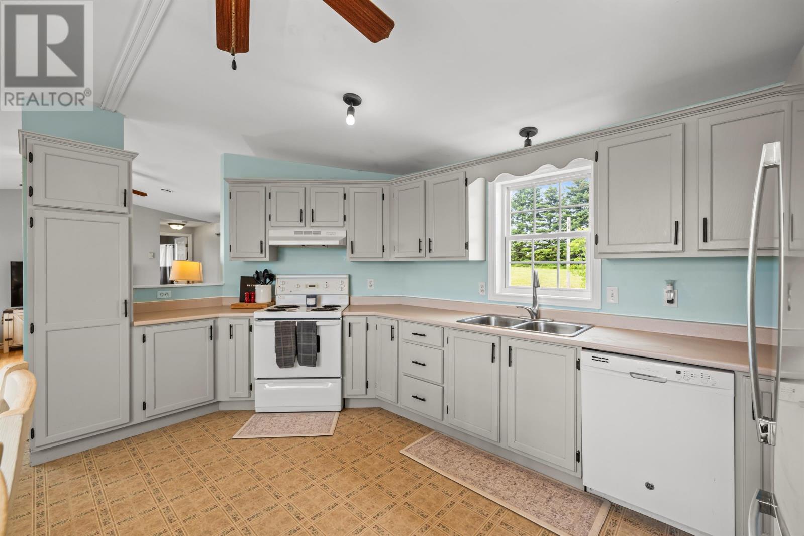1524 Kingston Road, Route 235, Cornwall, Prince Edward Island  C0A 1C0 - Photo 9 - 202615508