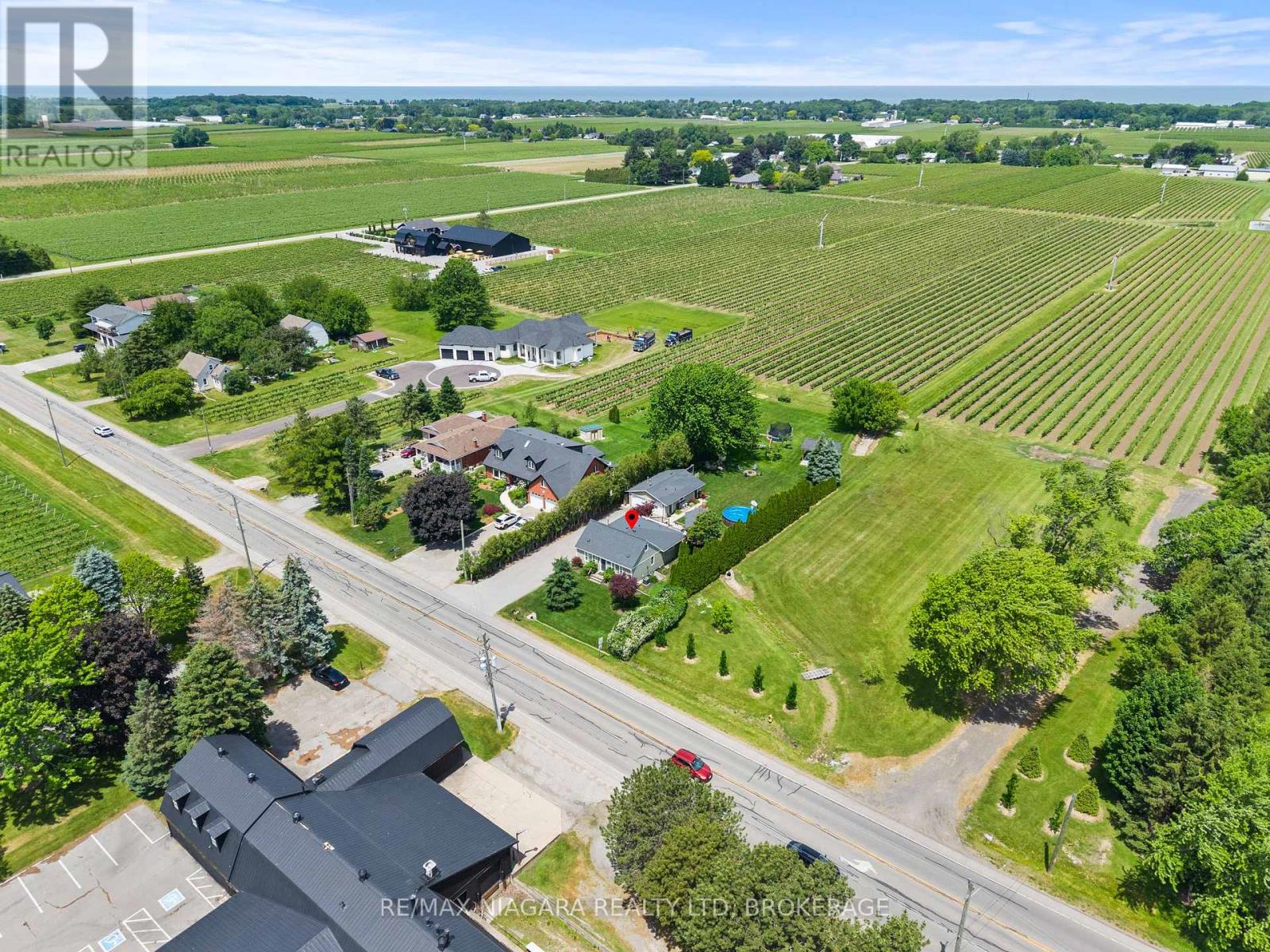 848 East And West Line Road, Niagara-On-The-Lake, Ontario  L0S 1J0 - Photo 2 - X13484932