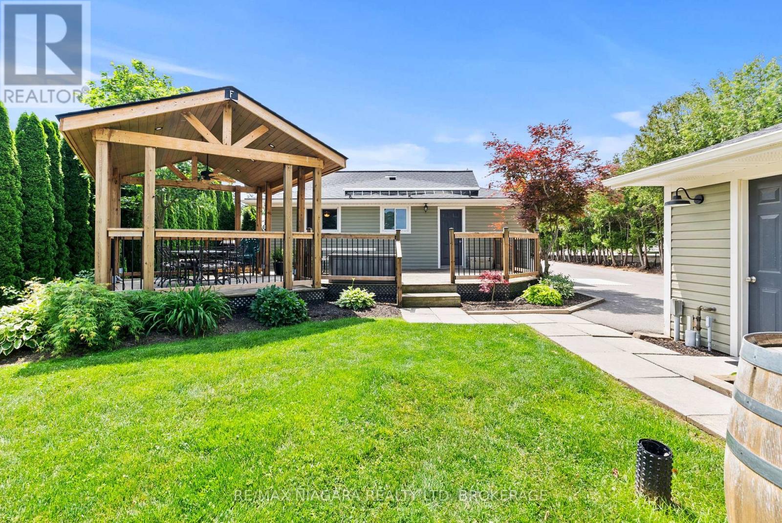 848 East And West Line Road, Niagara-On-The-Lake, Ontario  L0S 1J0 - Photo 26 - X13484932