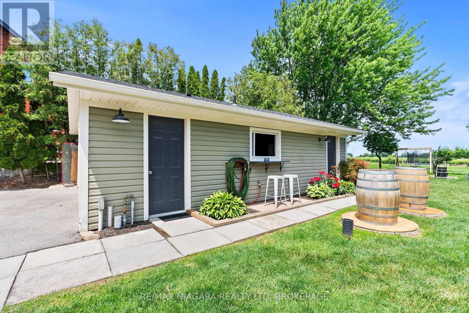 848 East And West Line Road, Niagara-On-The-Lake, Ontario  L0S 1J0 - Photo 33 - X13484932