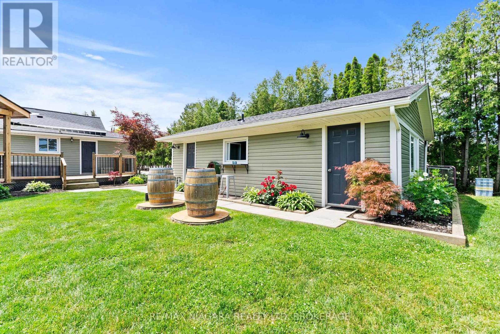 848 East And West Line Road, Niagara-On-The-Lake, Ontario  L0S 1J0 - Photo 34 - X13484932