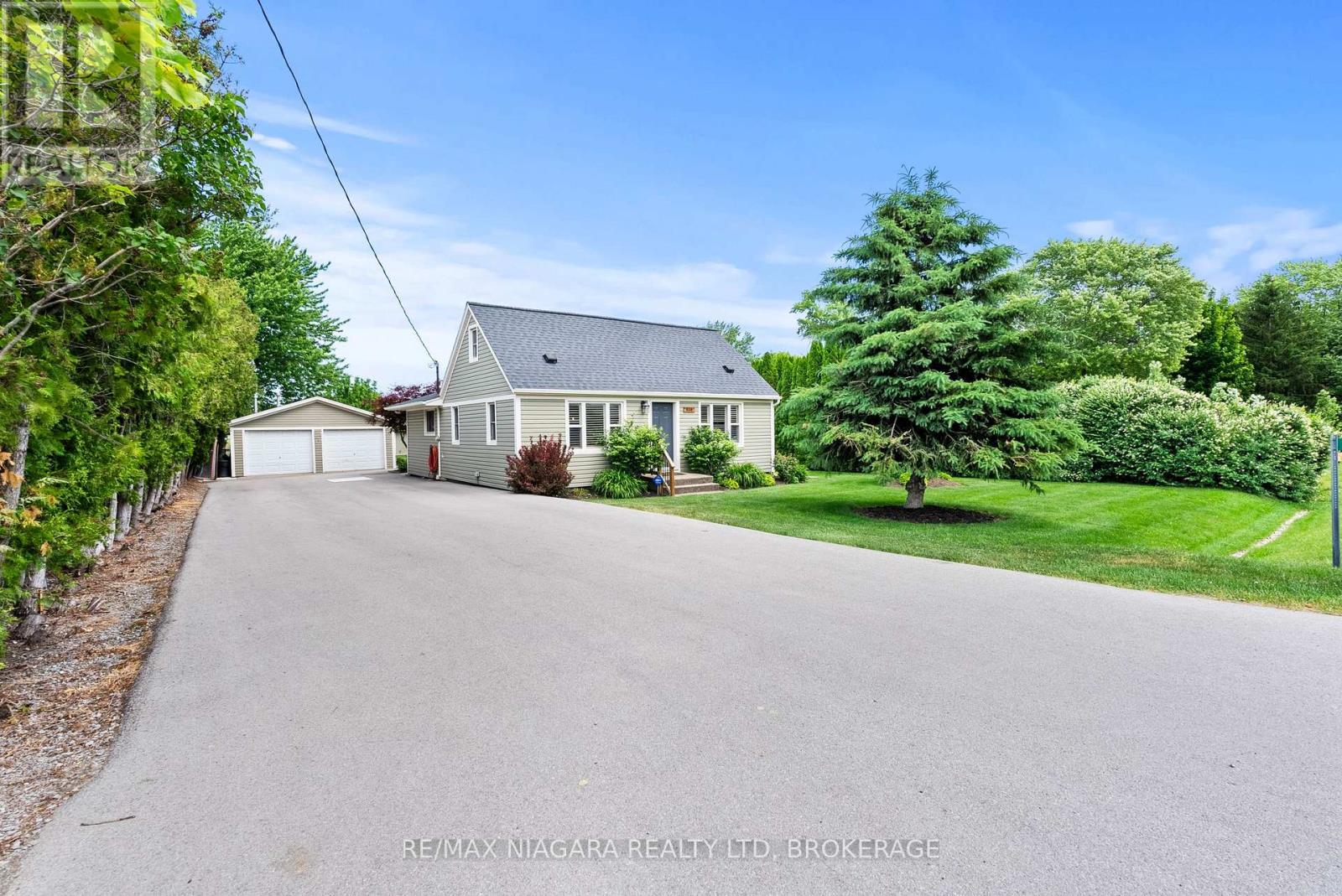 848 East And West Line Road, Niagara-On-The-Lake, Ontario  L0S 1J0 - Photo 4 - X13484932