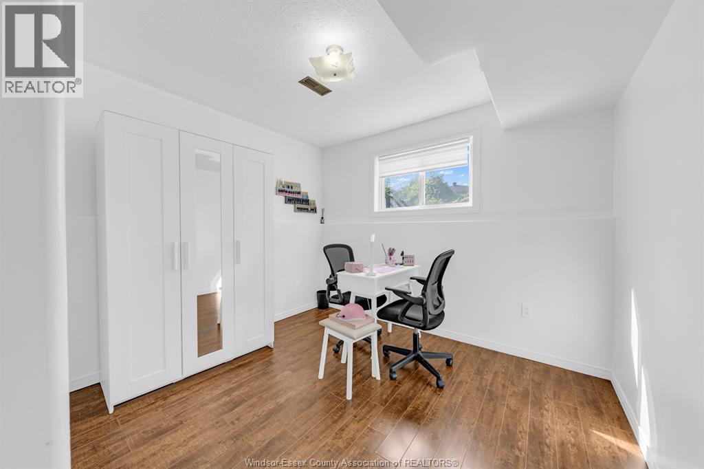 1541 Foster, Windsor, Ontario  N8W 5P8 - Photo 28 - 26015060