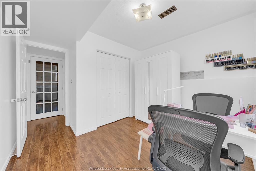1541 Foster, Windsor, Ontario  N8W 5P8 - Photo 29 - 26015060