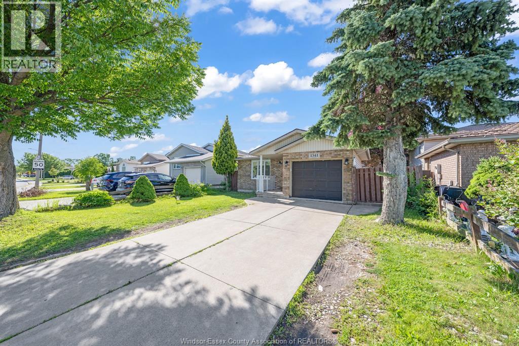 1541 Foster, Windsor, Ontario  N8W 5P8 - Photo 3 - 26015060