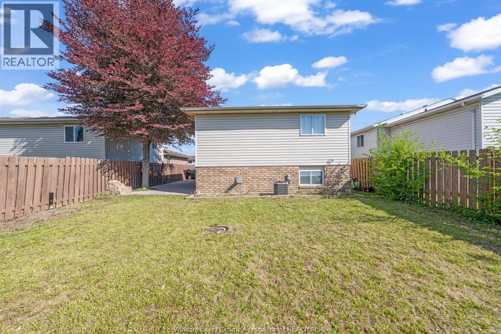 1541 Foster, Windsor, Ontario  N8W 5P8 - Photo 40 - 26015060