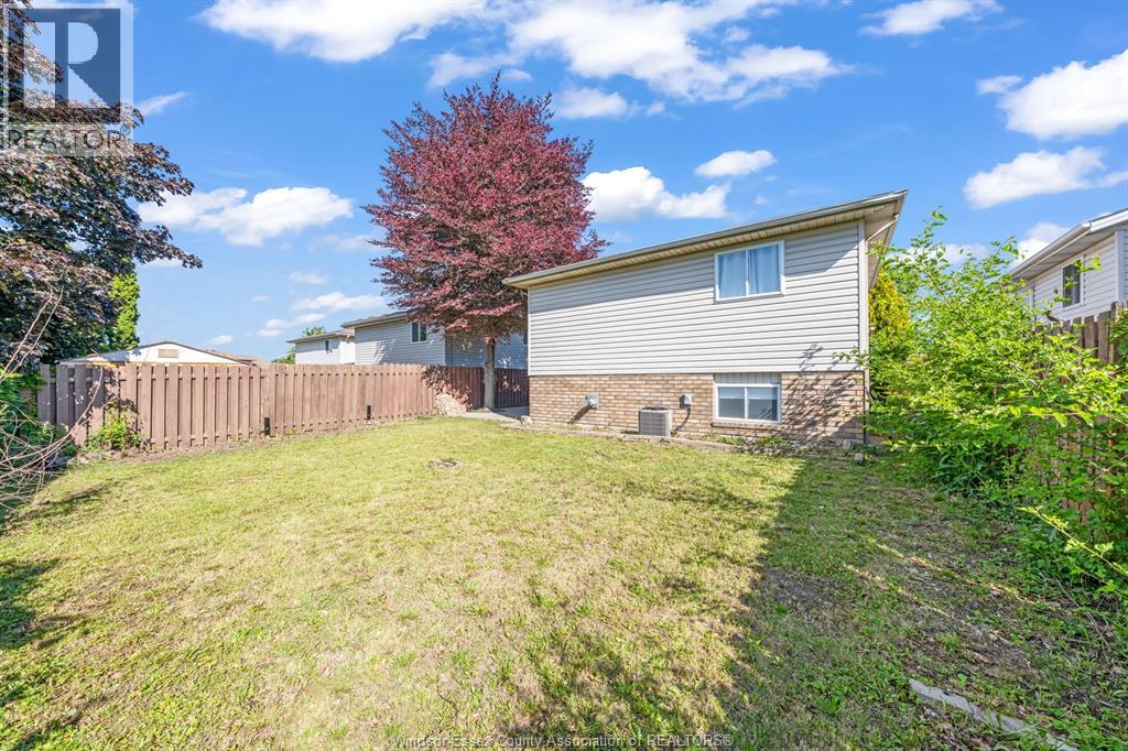 1541 Foster, Windsor, Ontario  N8W 5P8 - Photo 42 - 26015060