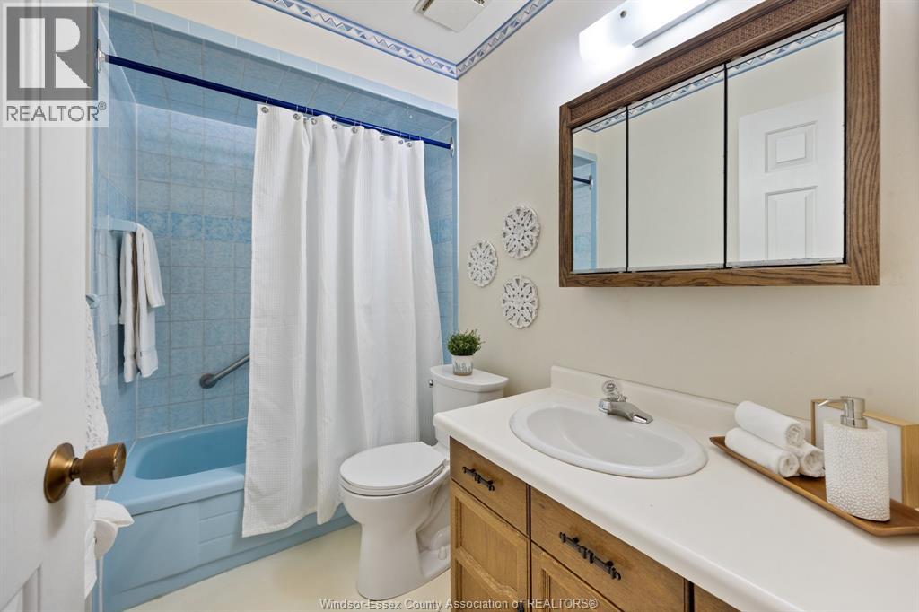 3500 Driftwood, Windsor, Ontario  N9E 4G9 - Photo 17 - 26015017
