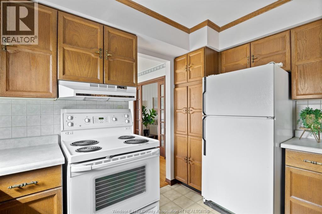 3500 Driftwood, Windsor, Ontario  N9E 4G9 - Photo 30 - 26015017
