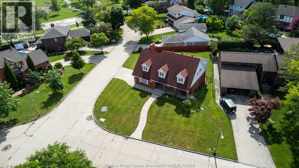 3500 Driftwood, Windsor, Ontario  N9E 4G9 - Photo 4 - 26015017