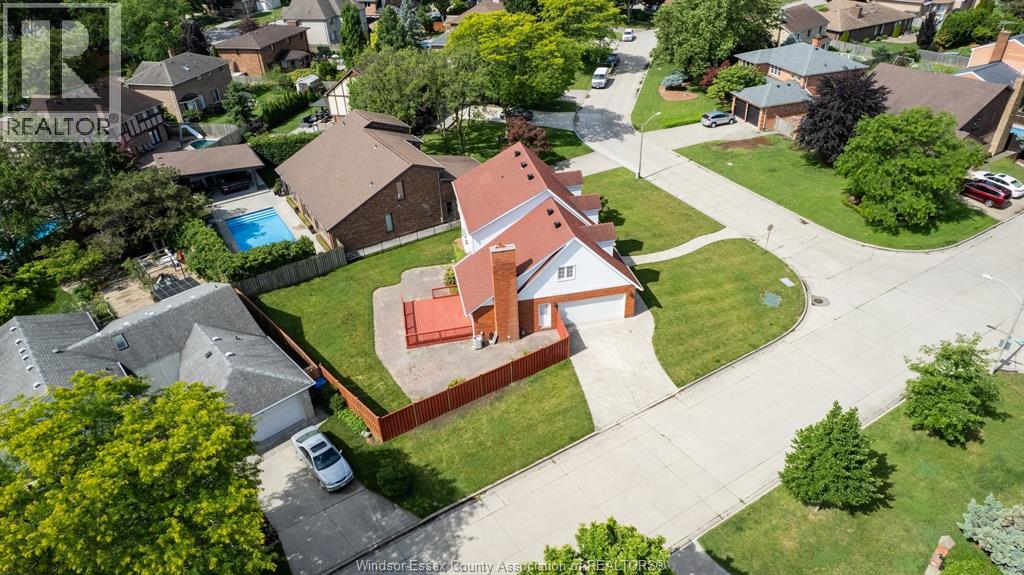 3500 Driftwood, Windsor, Ontario  N9E 4G9 - Photo 5 - 26015017