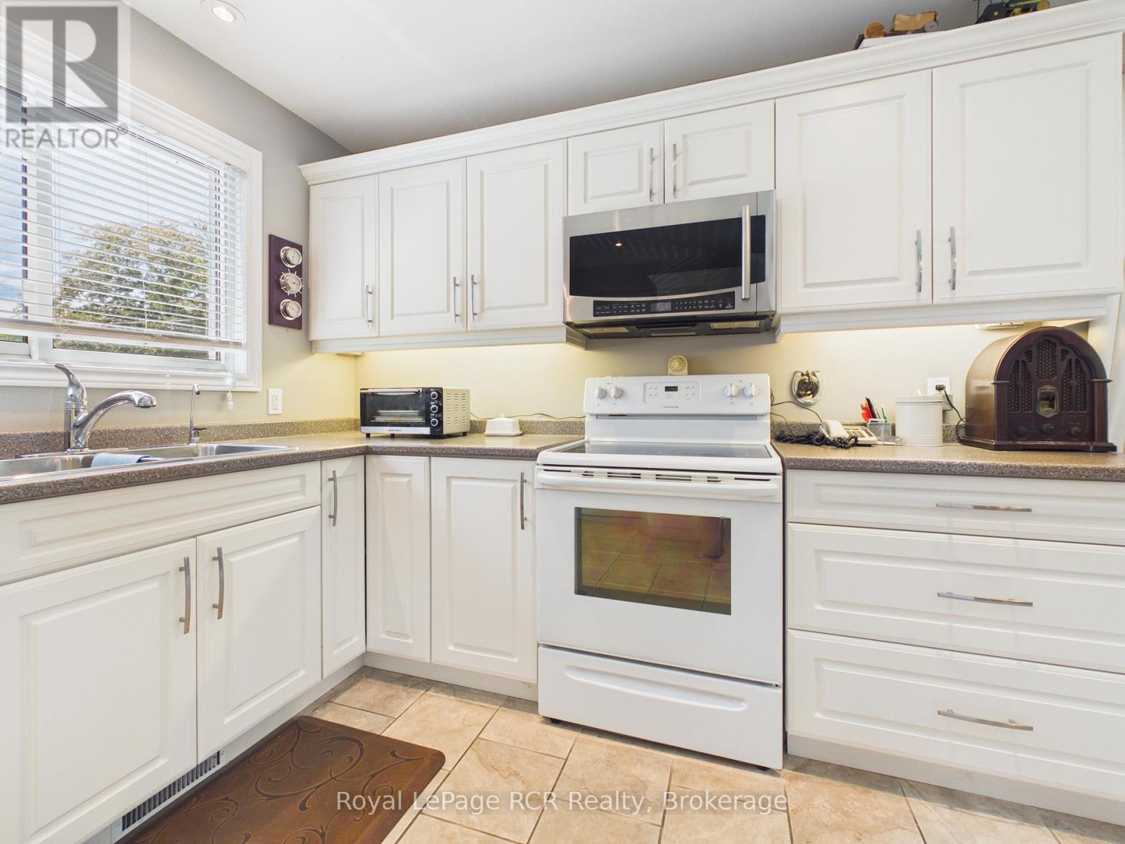 1735 6th Avenue E, Owen Sound, Ontario  N4K 2V9 - Photo 6 - X13484934