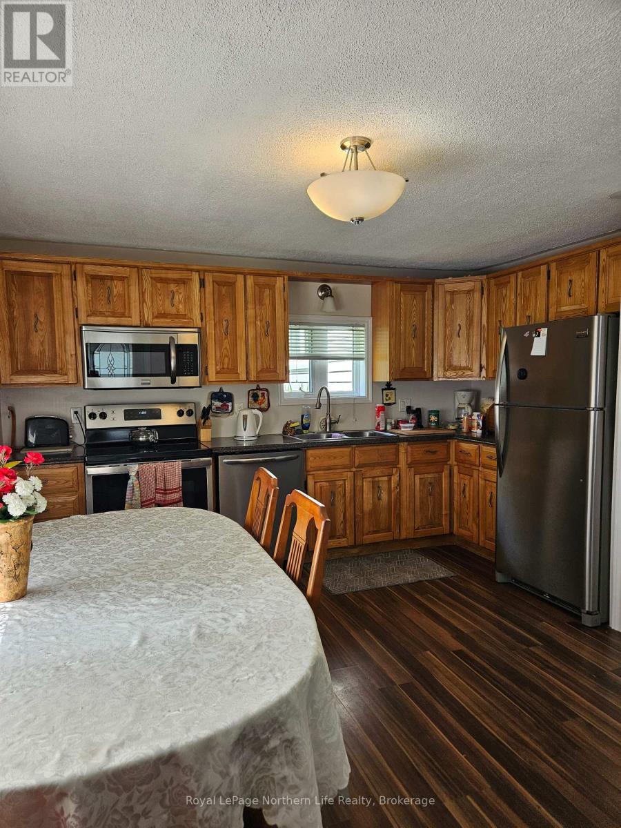 470 Ottawa Street, Mattawa, Ontario  P0H 1V0 - Photo 3 - X13484684