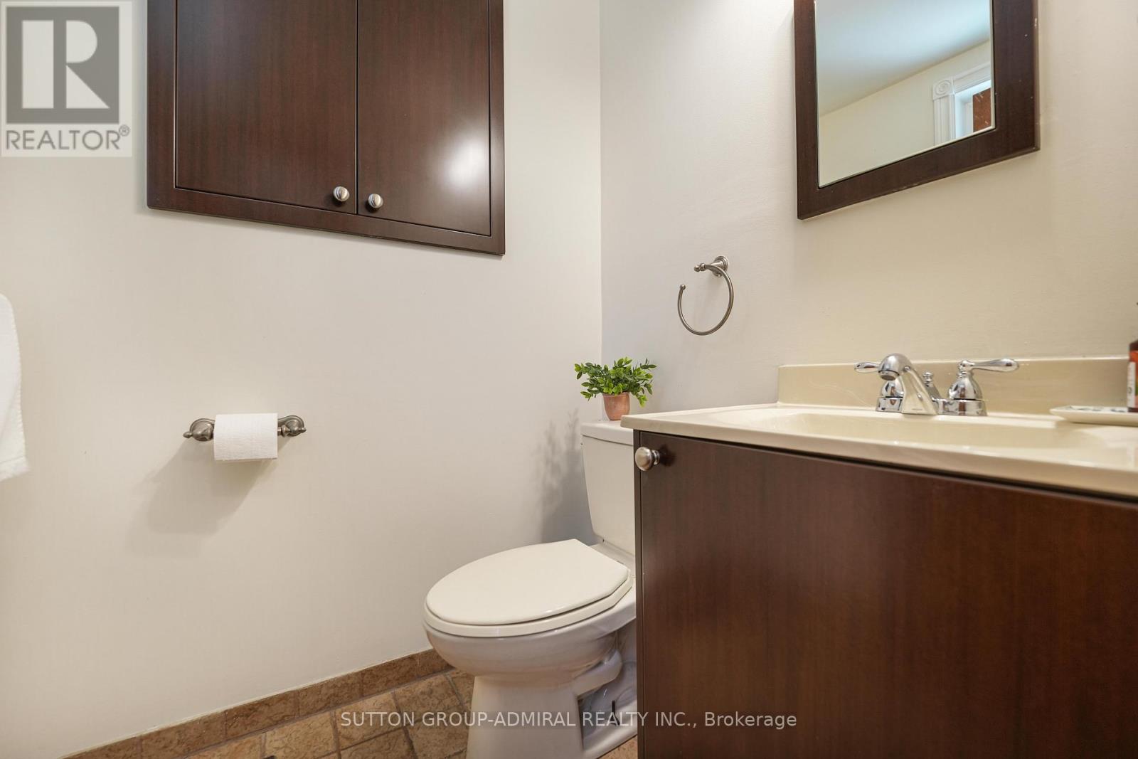 41 Hamptonbrook Drive, Toronto, Ontario  M9P 1A2 - Photo 33 - W13484198