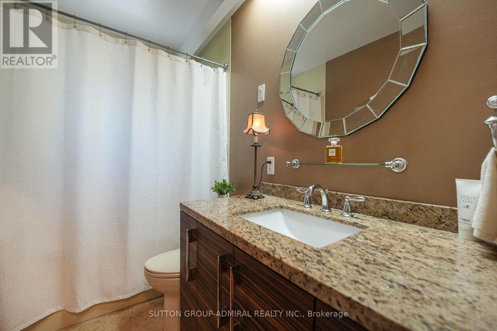 41 Hamptonbrook Drive, Toronto, Ontario  M9P 1A2 - Photo 32 - W13484198