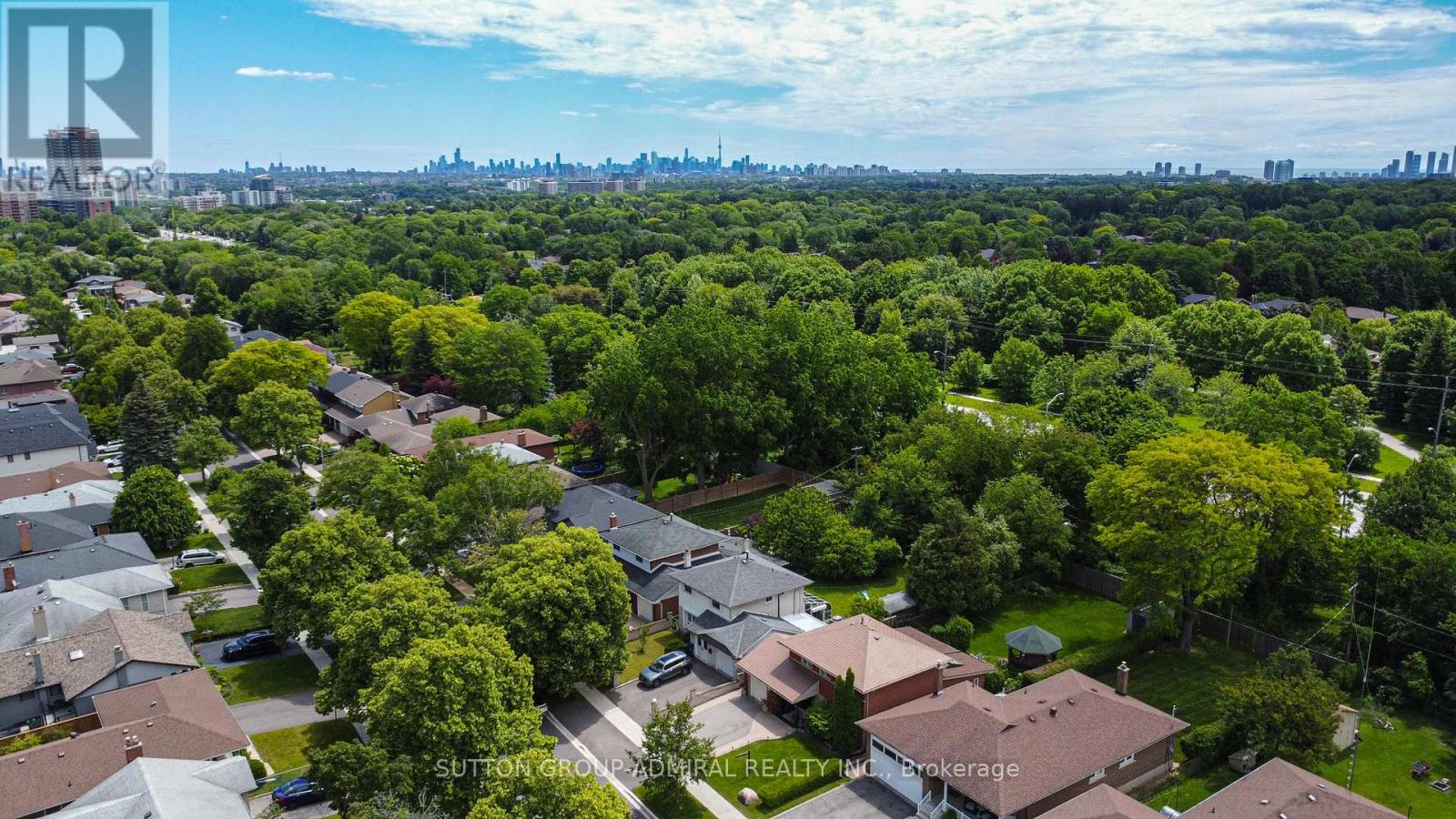41 Hamptonbrook Drive, Toronto, Ontario  M9P 1A2 - Photo 37 - W13484198
