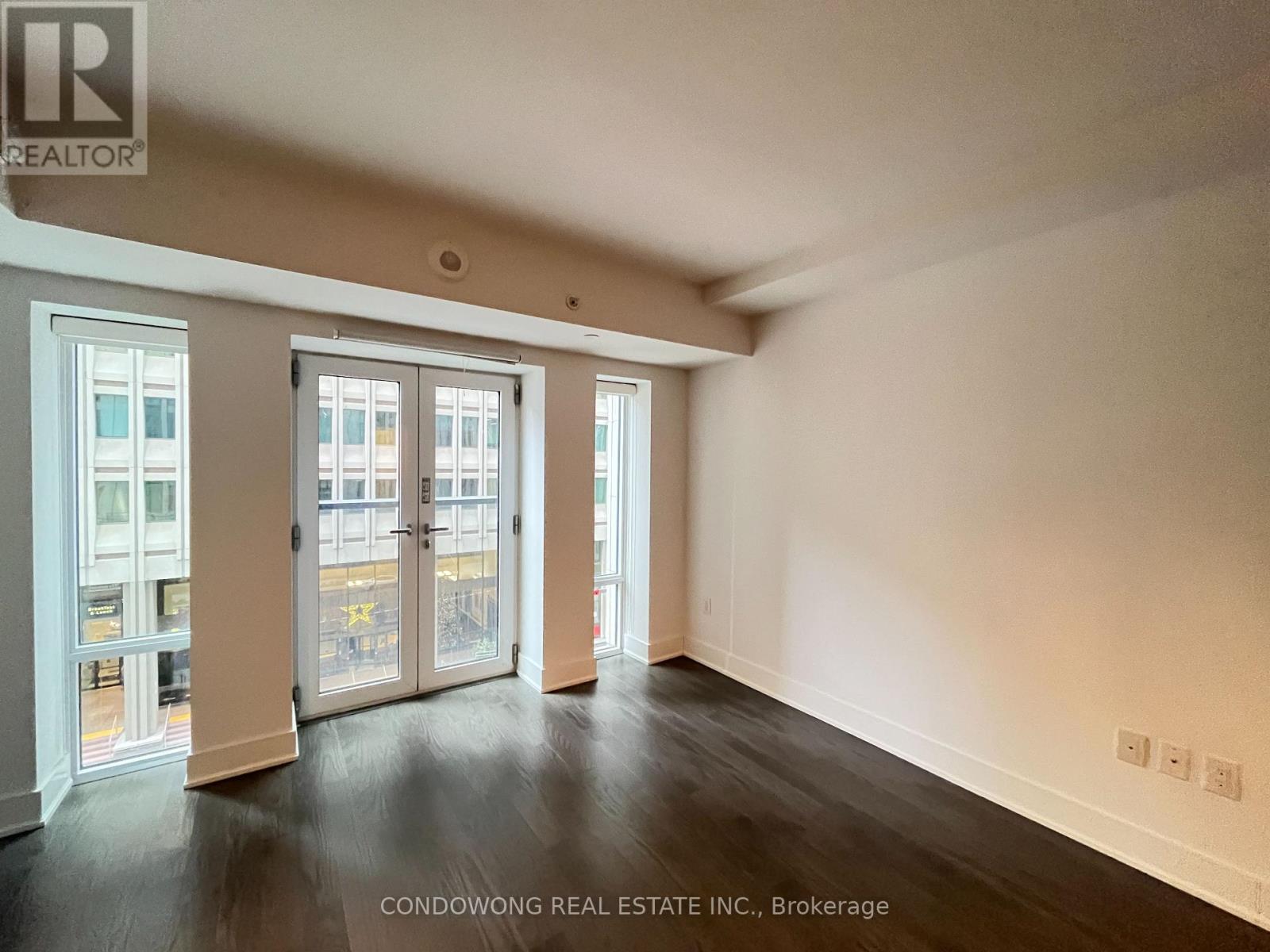 418 - 955 Bay Street, Toronto, Ontario  M5S 0C6 - Photo 3 - C13484736