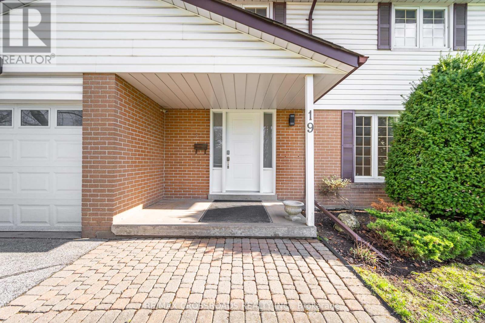 19 Portico Drive, Toronto, Ontario  M1G 3R4 - Photo 6 - E13484818