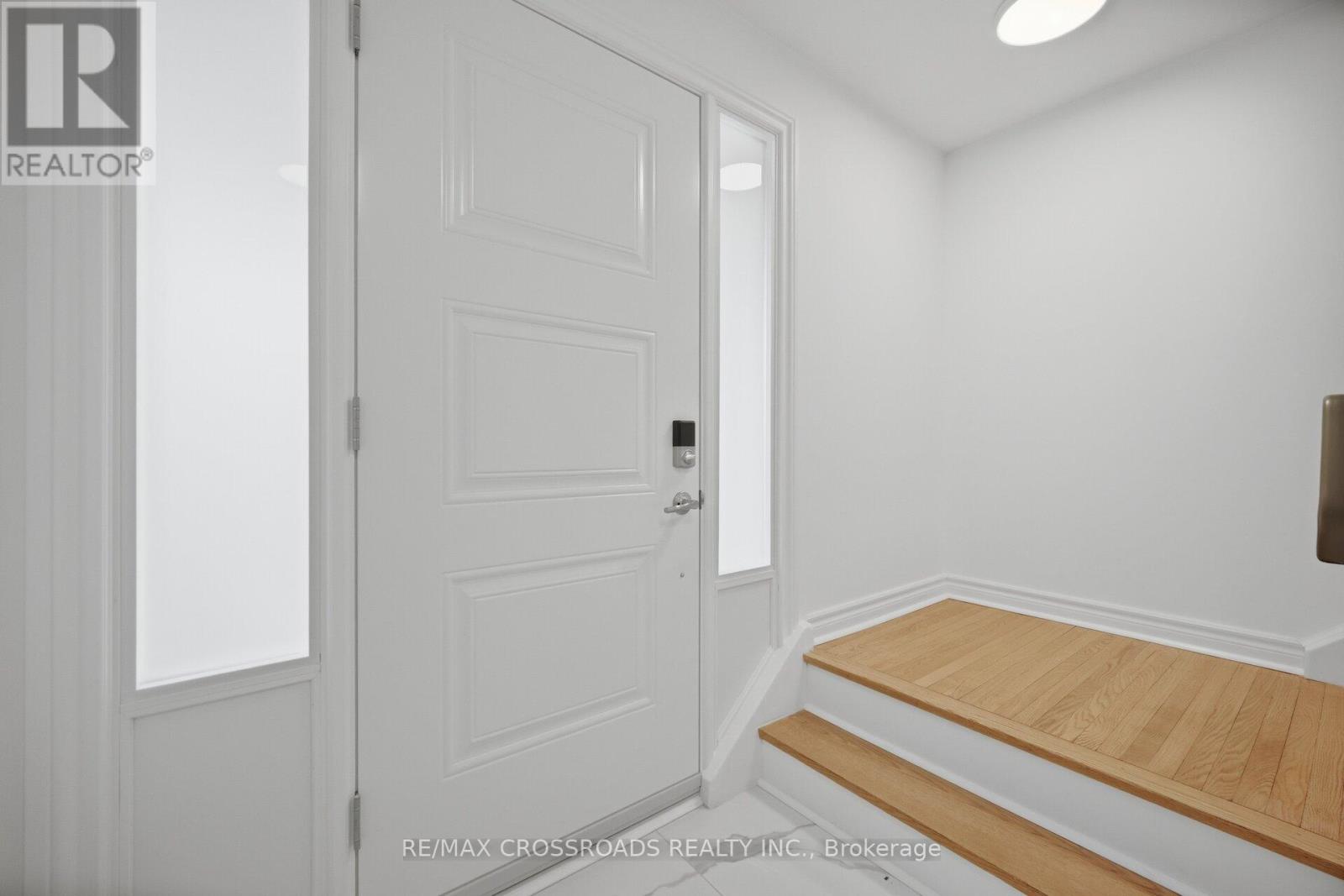 19 Portico Drive, Toronto, Ontario  M1G 3R4 - Photo 7 - E13484818