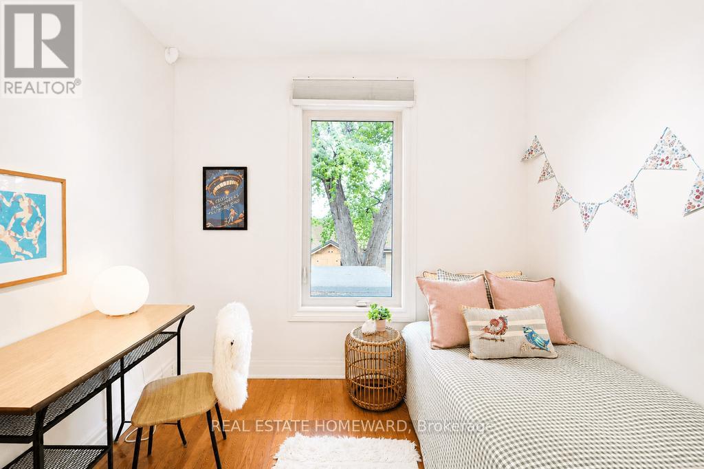 91 Carlaw Avenue, Toronto, Ontario  M4M 2R6 - Photo 18 - E13484958